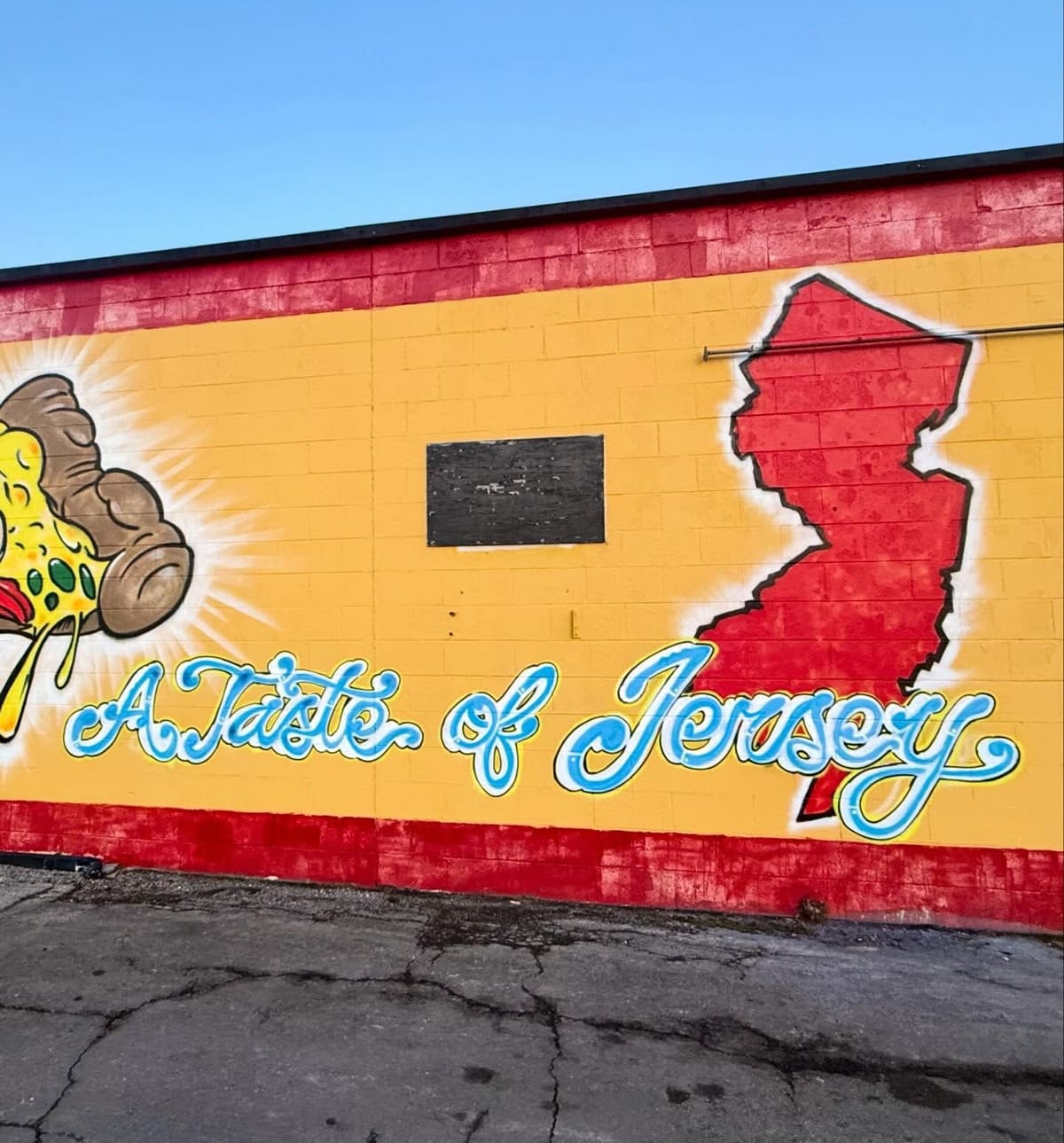 Restaurant exterior at Tony’s Pizzeria in Mason