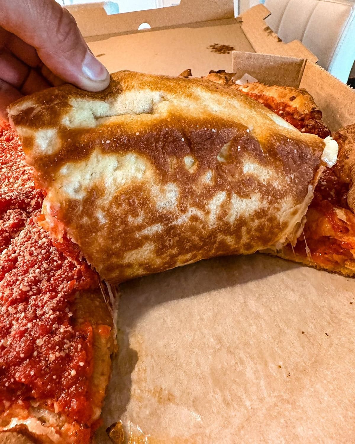 Side profile of the pizza crust at Werkhaus Pizza