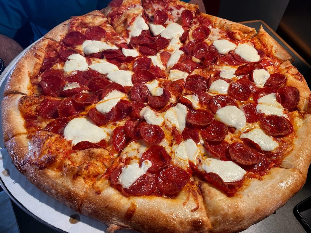 Dewey’s Pizza